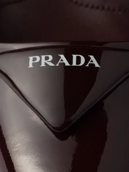Pantofi cu toc Prada cu vârf ascuţit slingback maro