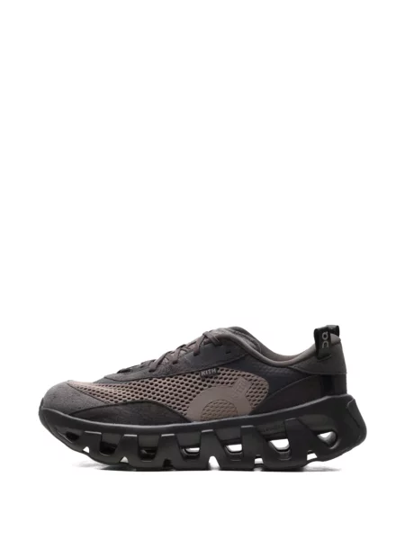 Sneakerși On gri