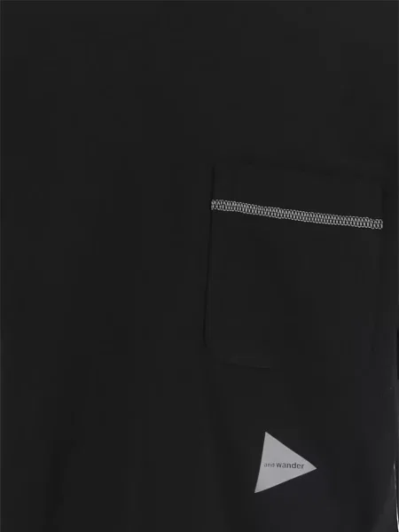 Tricou And Wander negru