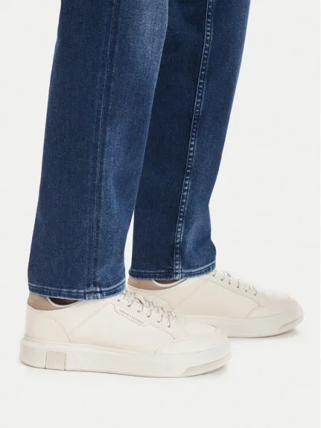 Armani Exchange Laisvalaikio batai Kreminė