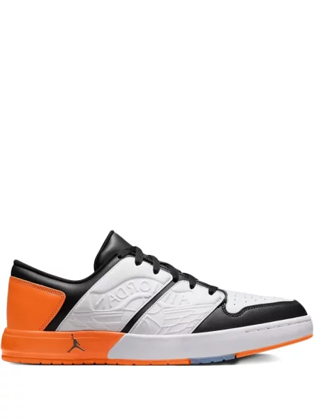 Sneakerși Jordan alb
