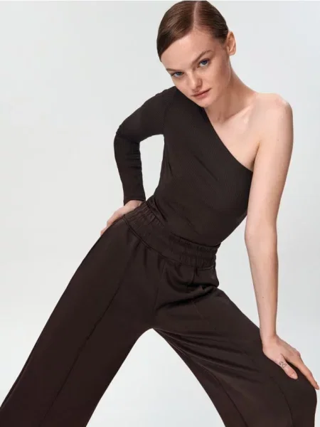 Кроп топ в рубчик темно коричневий