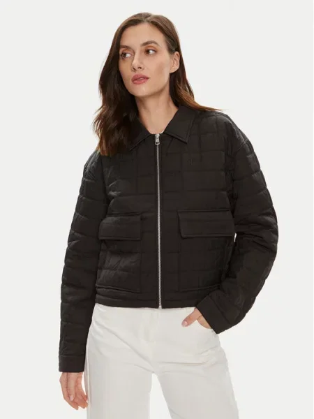 Calvin Klein Jeans Vatovaná bunda čierna