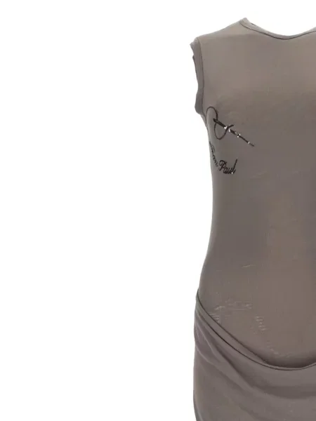 Rochie maxi Jean Paul Gaultier drapată de costum gri