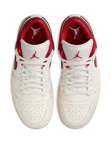 Sneakerși Jordan din piele alb