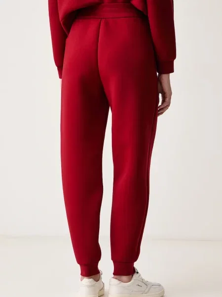 Armani Exchange spodnie dresowe czerwone