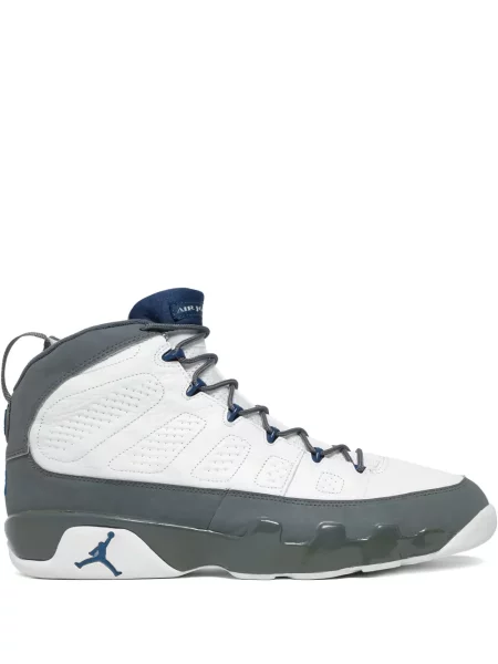 Sneakerși Jordan alb