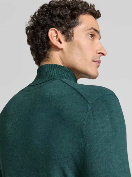 Sweter z golfem o kroju slim fit z mieszanki Mcneal zielony
