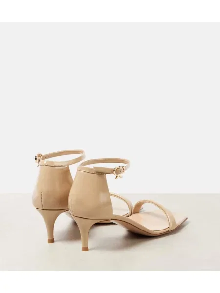 Sandale Gianvito Rossi din piele bej