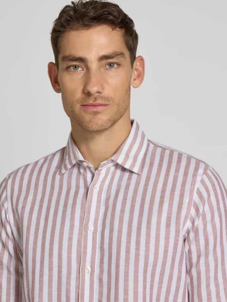 Koszula biznesowa z mieszanki lnu o kroju slim fit z kołnierzem kent Jake*s