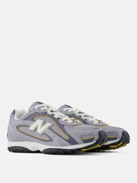 Замшевые кроссовки New Balance фиолетовые