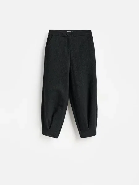 Reserved Pantaloni din țesătură structurată negru