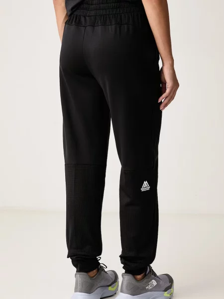 The North Face spodnie dresowe MOUNTAIN ATHLETICS czarne
