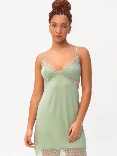 Короткая ночнушка зелена