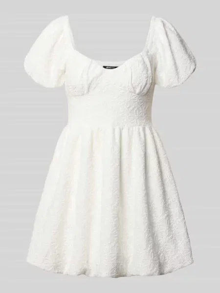 Sukienka mini z kwiatowym ażurowym haftem Gina Tricot biała