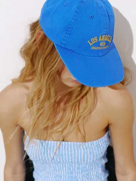 Pull&Bear Čiapka LOS ANGELES azúrová žltá