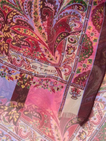 Fular Etro de mătase cu model floral roz
