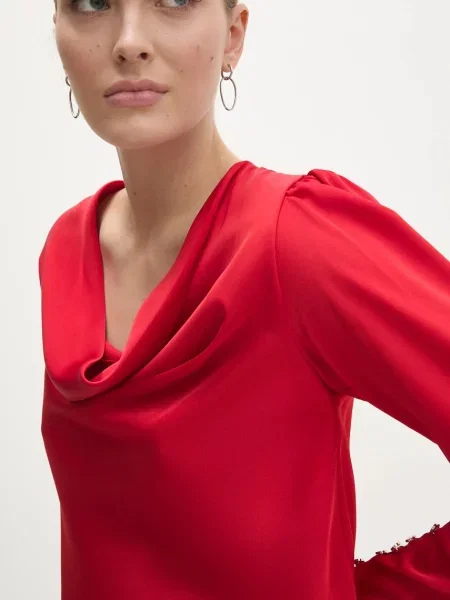 Блуза Answear Lab с изчистен дизайн червено