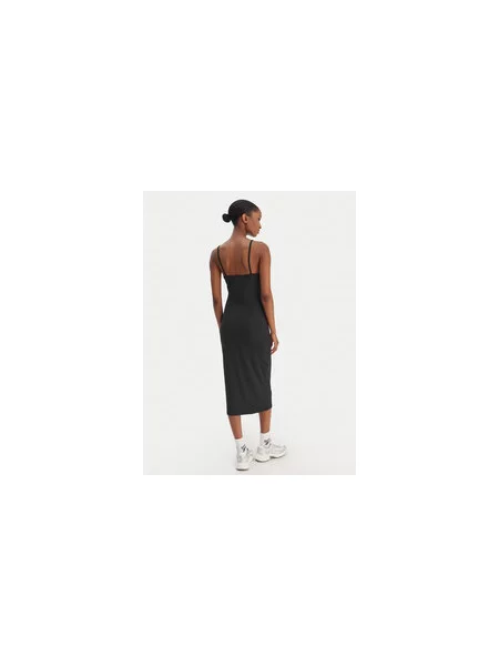 Reebok Hétköznapi ruha Madaleine Slim Fit fekete