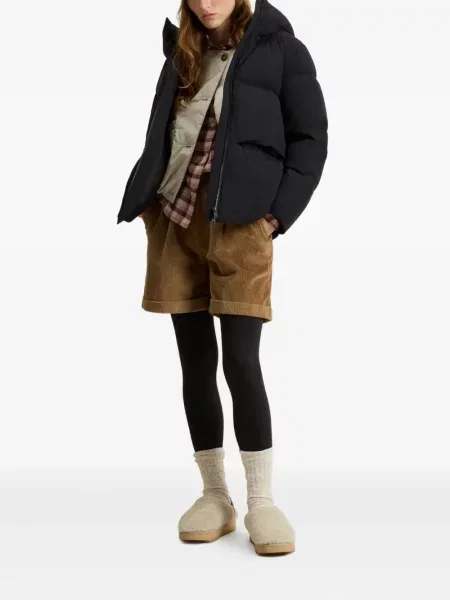 Geacă cu puf Woolrich cu glugă negru