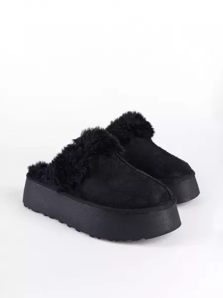 Copati Capone Outfitters z zaprtim prstom