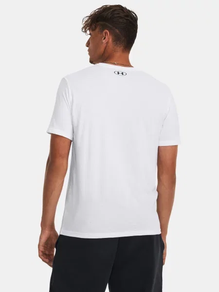 Pruhované tričko Under Armour čierna