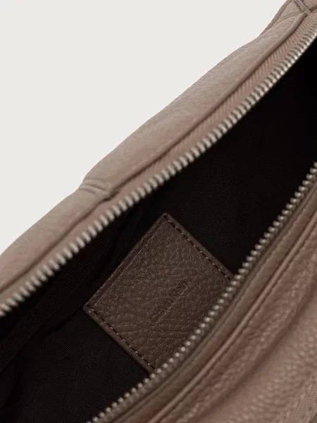 Calvin Klein férfi műbőr övtáska bézs