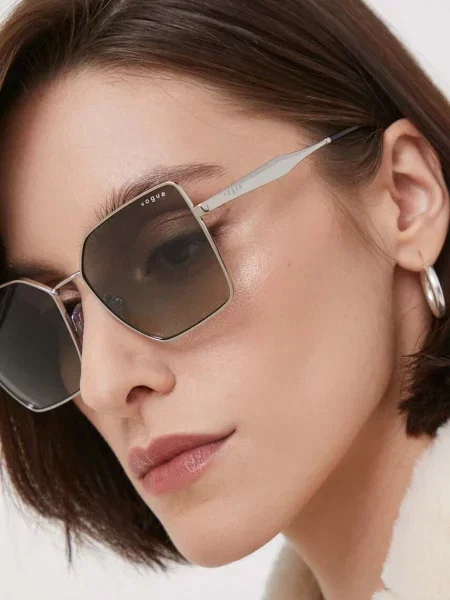 VOGUE napszemüveg rózsaszín női szürke