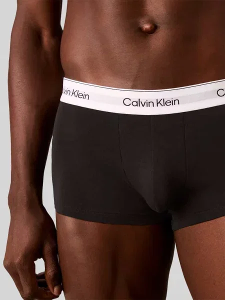 Obcisłe bokserki z mieszanka bawełny w zestaw 3 szt. model LOW RISE TRUNK Calvin Klein Underwear