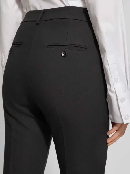 Spodnie z zakładkami w pasie o kroju slim fit z dodatkiem model „RANA” Weekend Max Mara czarne