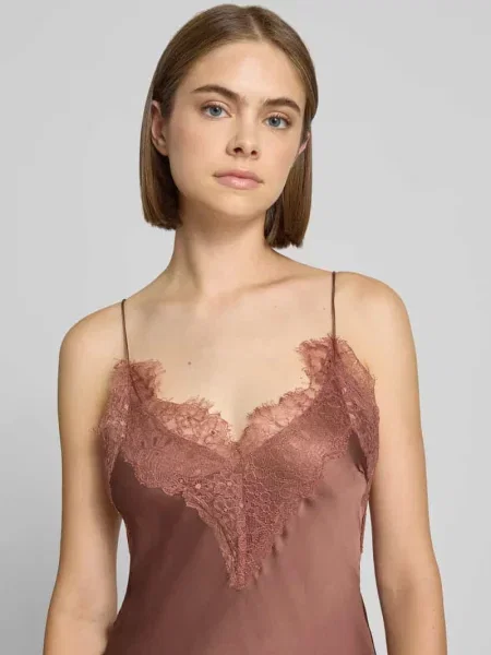 Długa sukienka z koronką i wiązaniem z tyłu model ILISA' Topshop