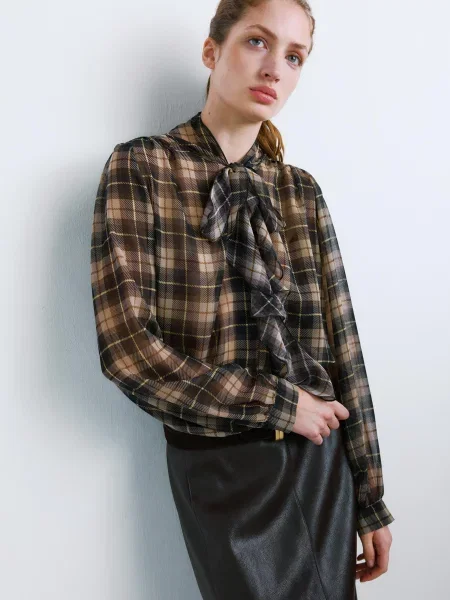 Блуза MANGO чорний