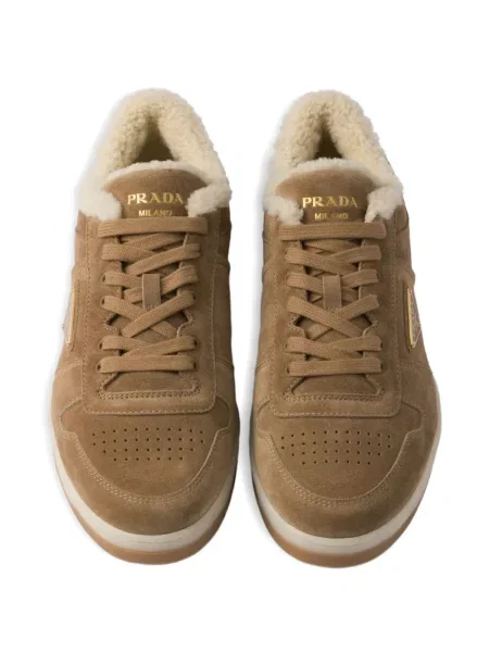 Sneakerși Prada din piele de căprioară