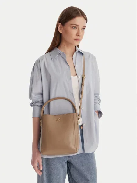 Torebka z rączką Ck Calvin Klein beżowa