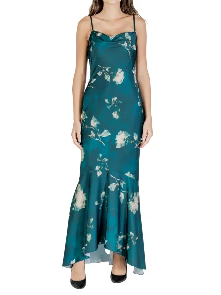 Sukienka Rinascimento w kwiatki zielona