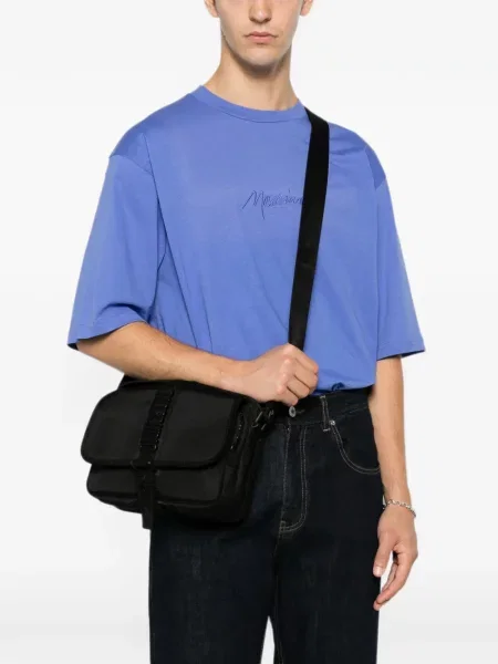Crossbody taška Moschino s autogramem černá