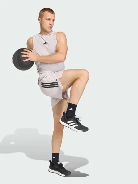 Спортивные шорты Adidas фиолетовые