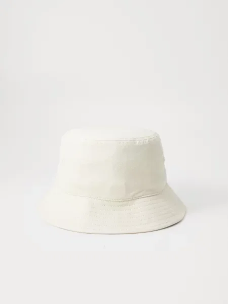 Klobuk Calvin Klein Jeans bela