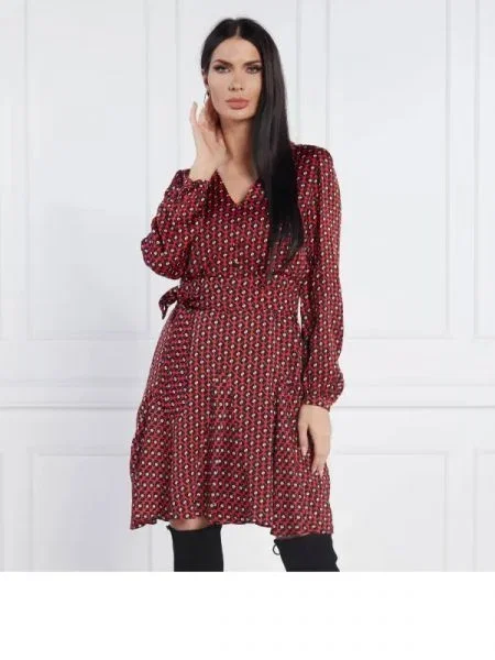 Marella Ruha piros