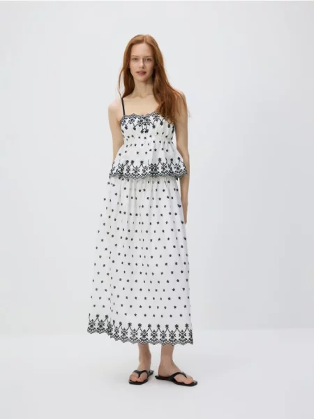 Haftowana bluzka Reserved na ramiączkach biała