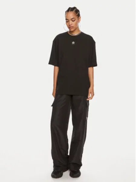 Tričko adidas Essentials Boyfriend Tee Black M černé