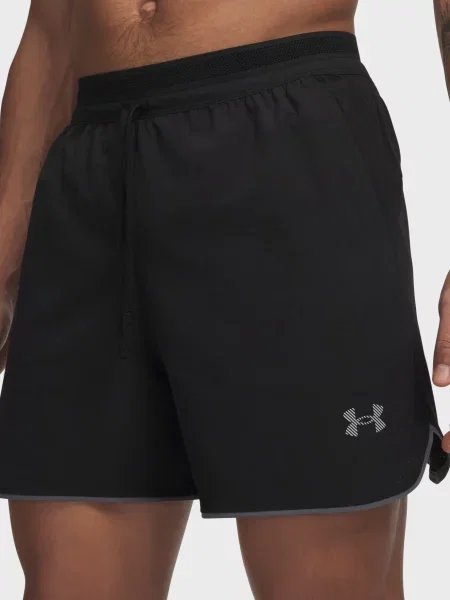 Короткие спортивные шорты Under Armour черные