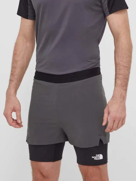 Спортен къс панталон The North Face Mountain Athletics сиво