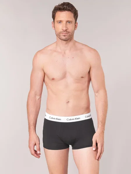 Alacsony derekú alsó Calvin Klein Jeans fekete