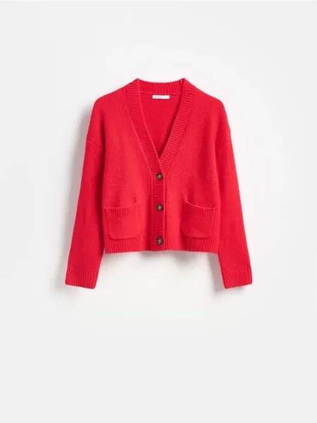 Reserved Cardigan cu roșu