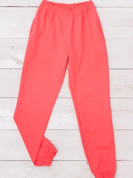 Джогери Носи своє кораловий