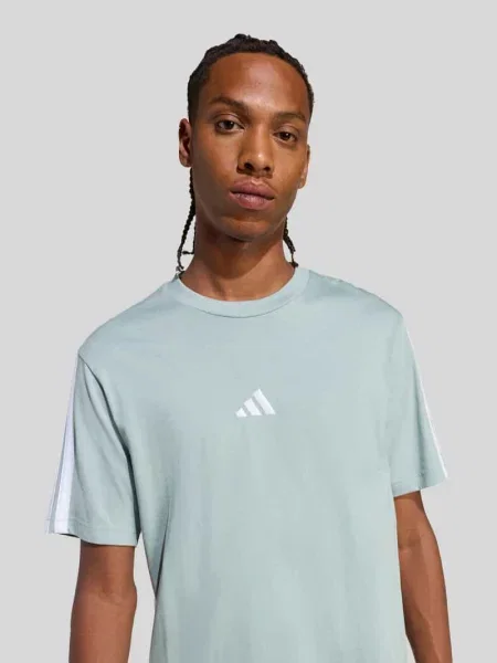 T-shirt o kroju regular fit z czystej bawełny Adidas Sportswear