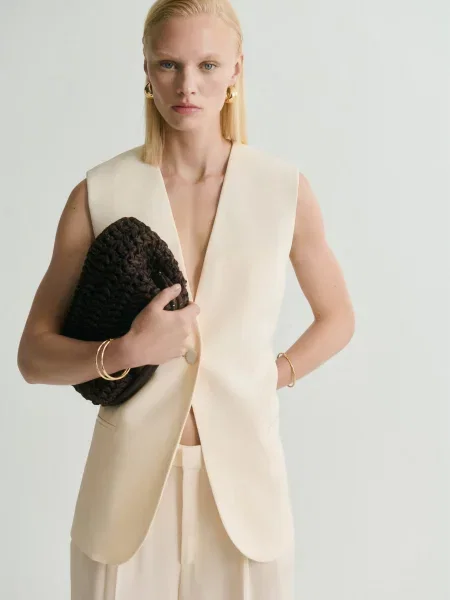 Жилет класичний MANGO жовтий