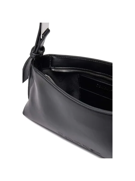 Calvin Klein Kabelka Embossed Logo čierna
