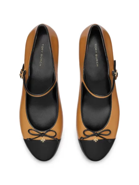 Șapcă Tory Burch cu funde cu vârf închis
